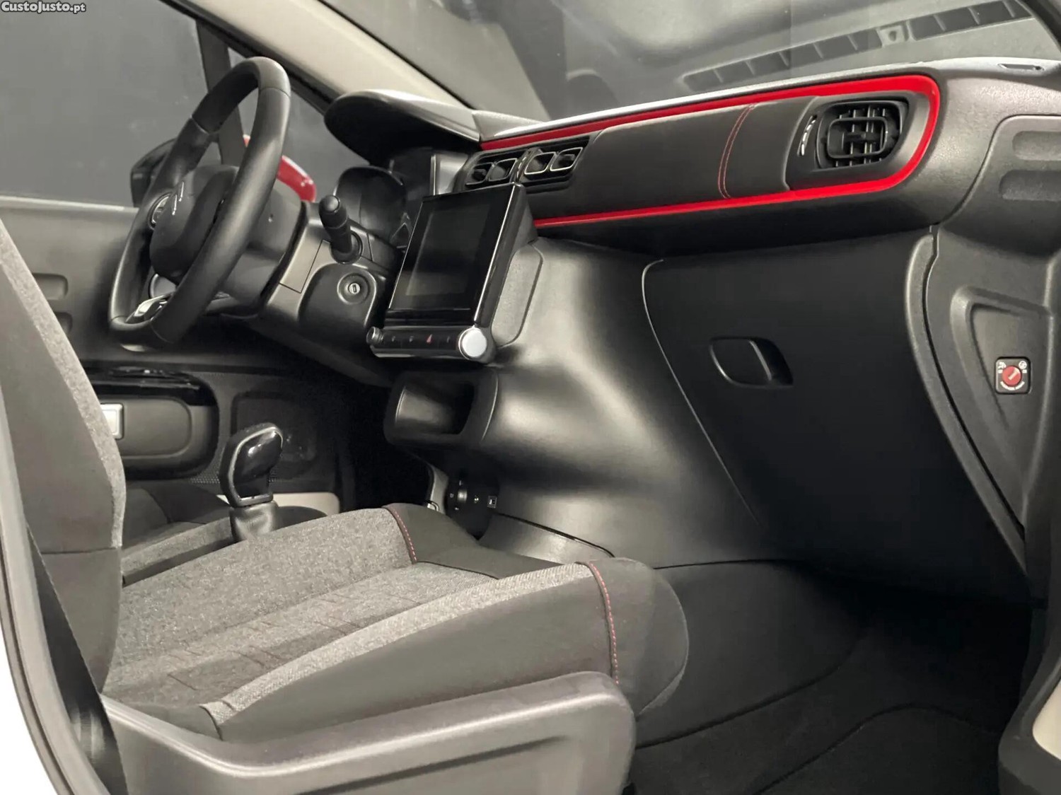 Citroën C3 1.2 Puretech Shine - 19 — photo 4