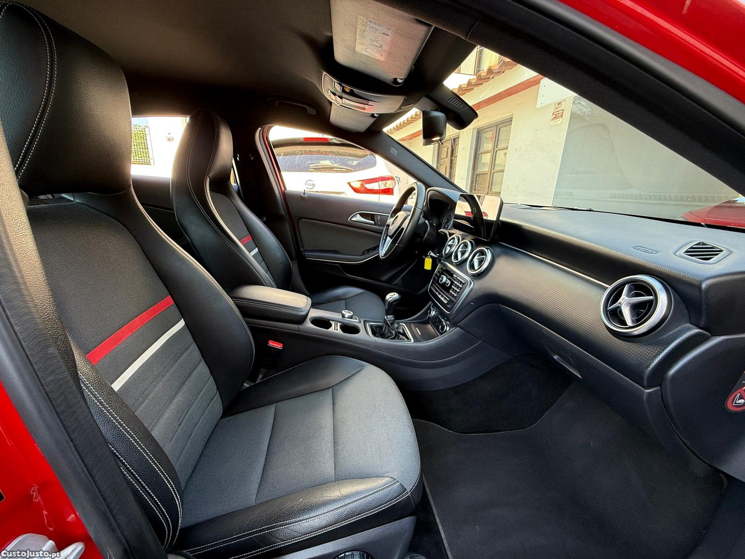 Mercedes-Benz A 180 CDi BlueEfficiency Urban — fotografia 3