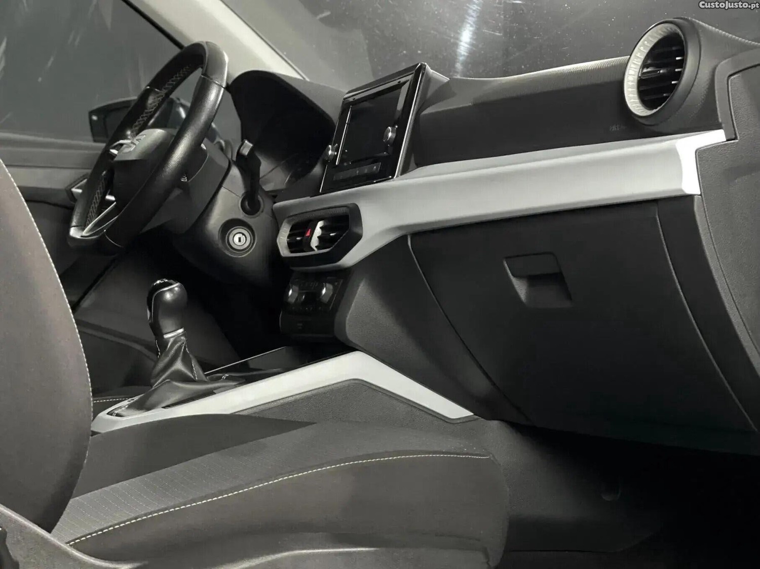 Seat Arona 1.0 TSI Style - 22 — photo 4