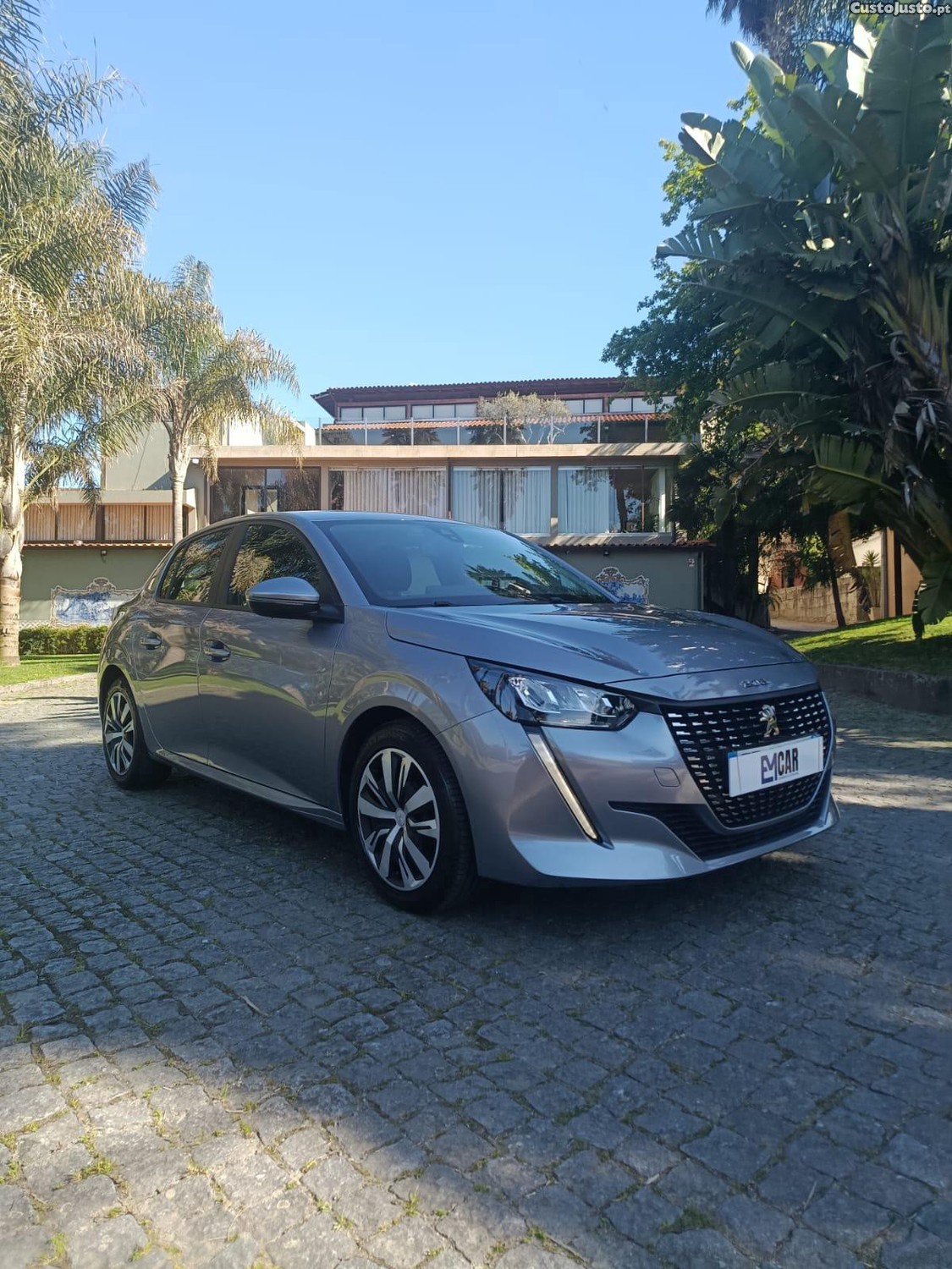 Peugeot 208 1.2 Pure Tech Active — fotografia 15