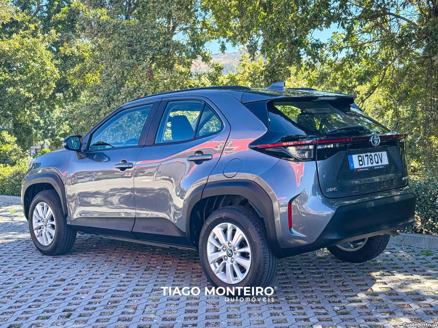 Toyota Yaris 1.5 Hybrid Comfort Plus - 24 — photo 5