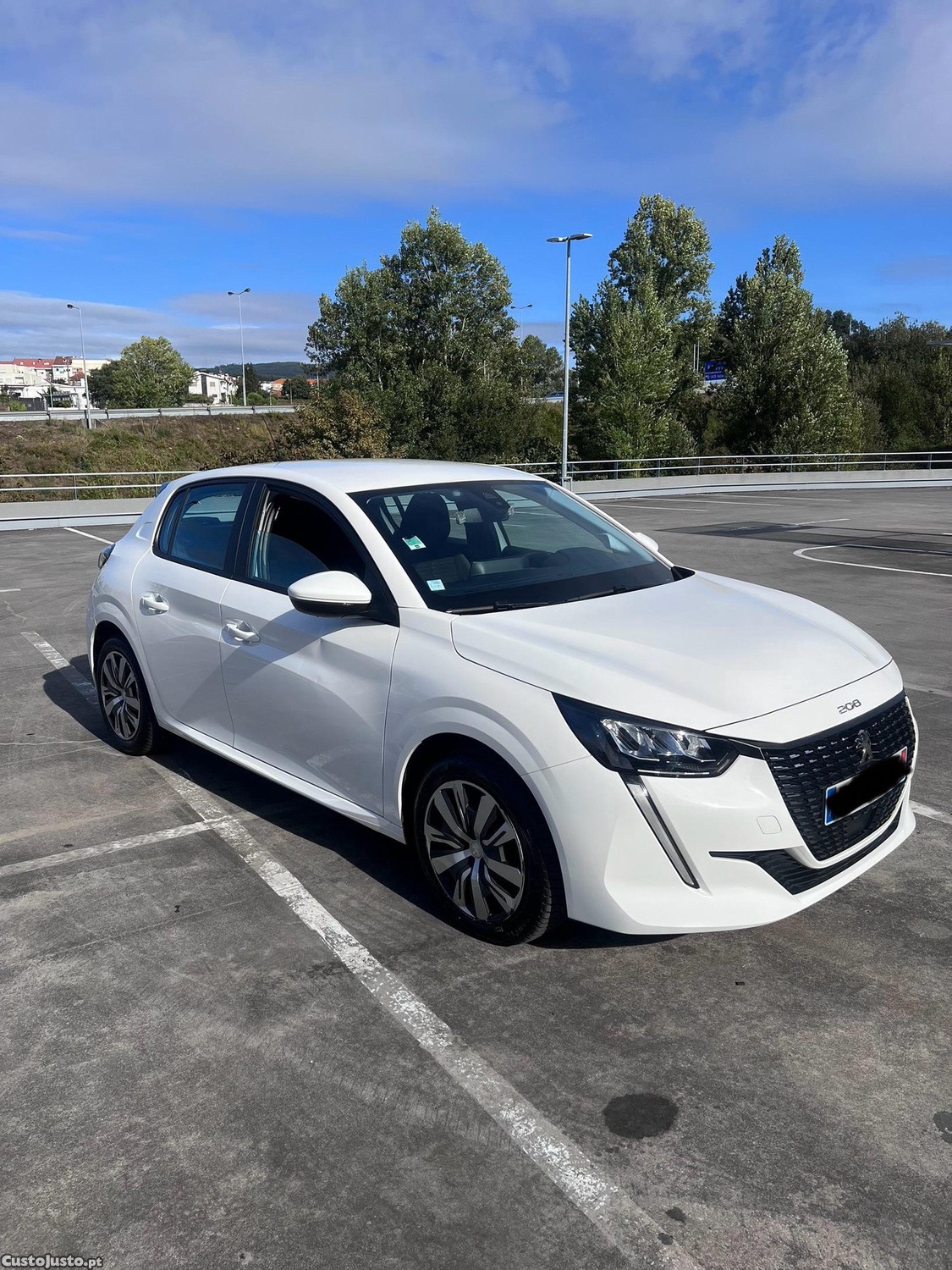 Peugeot 208 1.5 HDi — fotografia 8