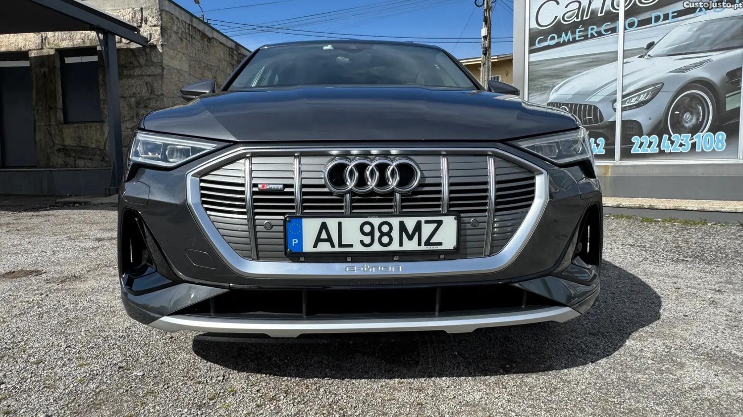 Audi e-tron 55 quattro S line - 21 — photo 4