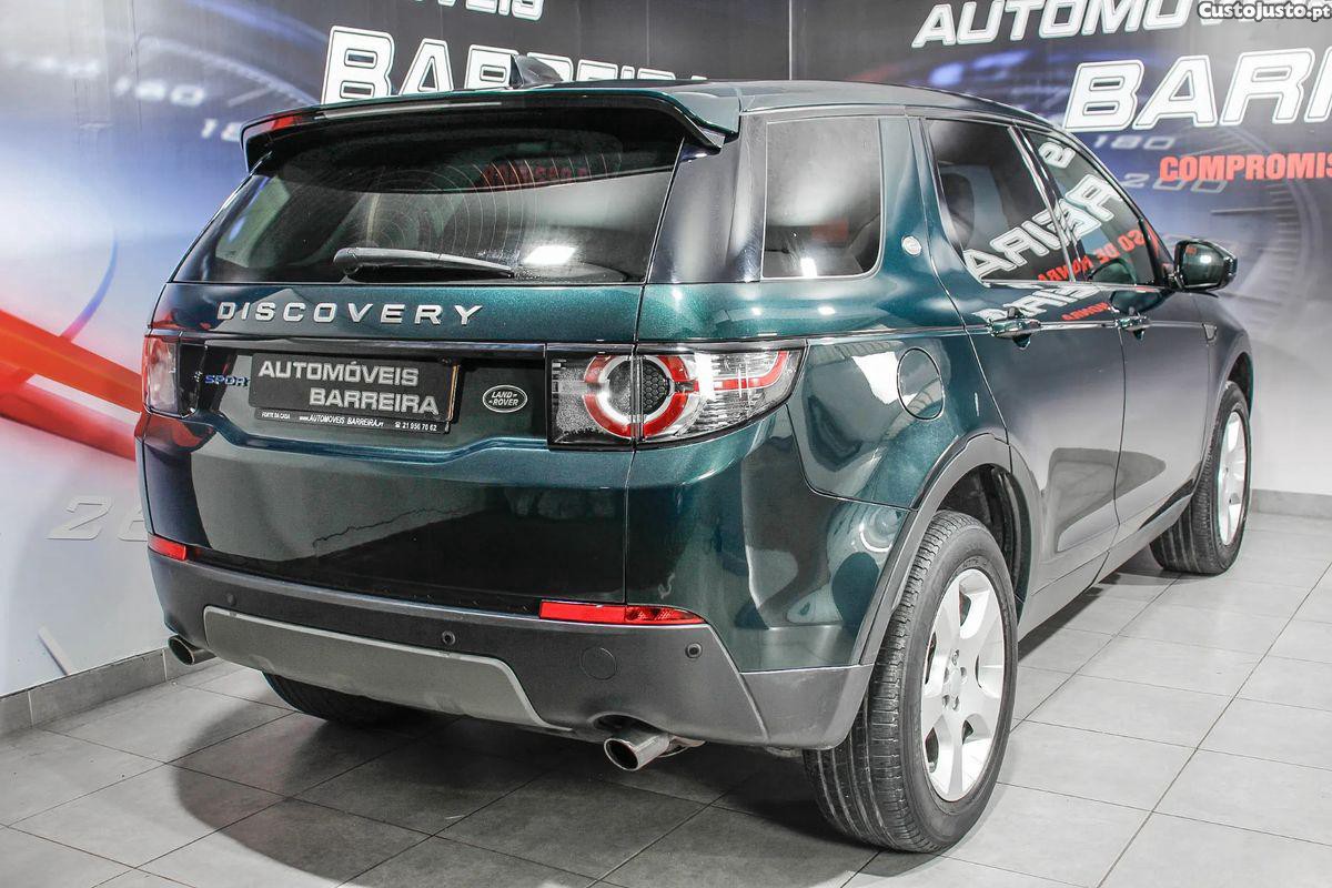 Land Rover Discovery Sport 2.0 eD4 SE — fotografia 6