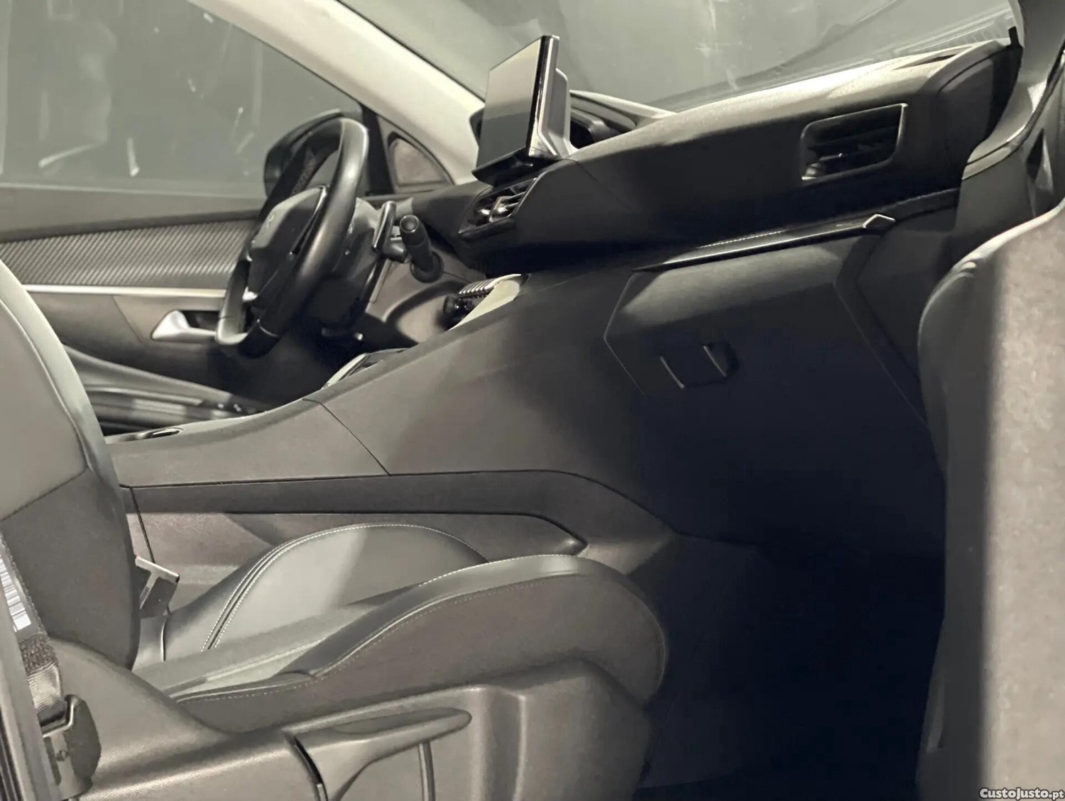 Peugeot 5008 1.5 Bluehdi Allure - 21 — photo 4