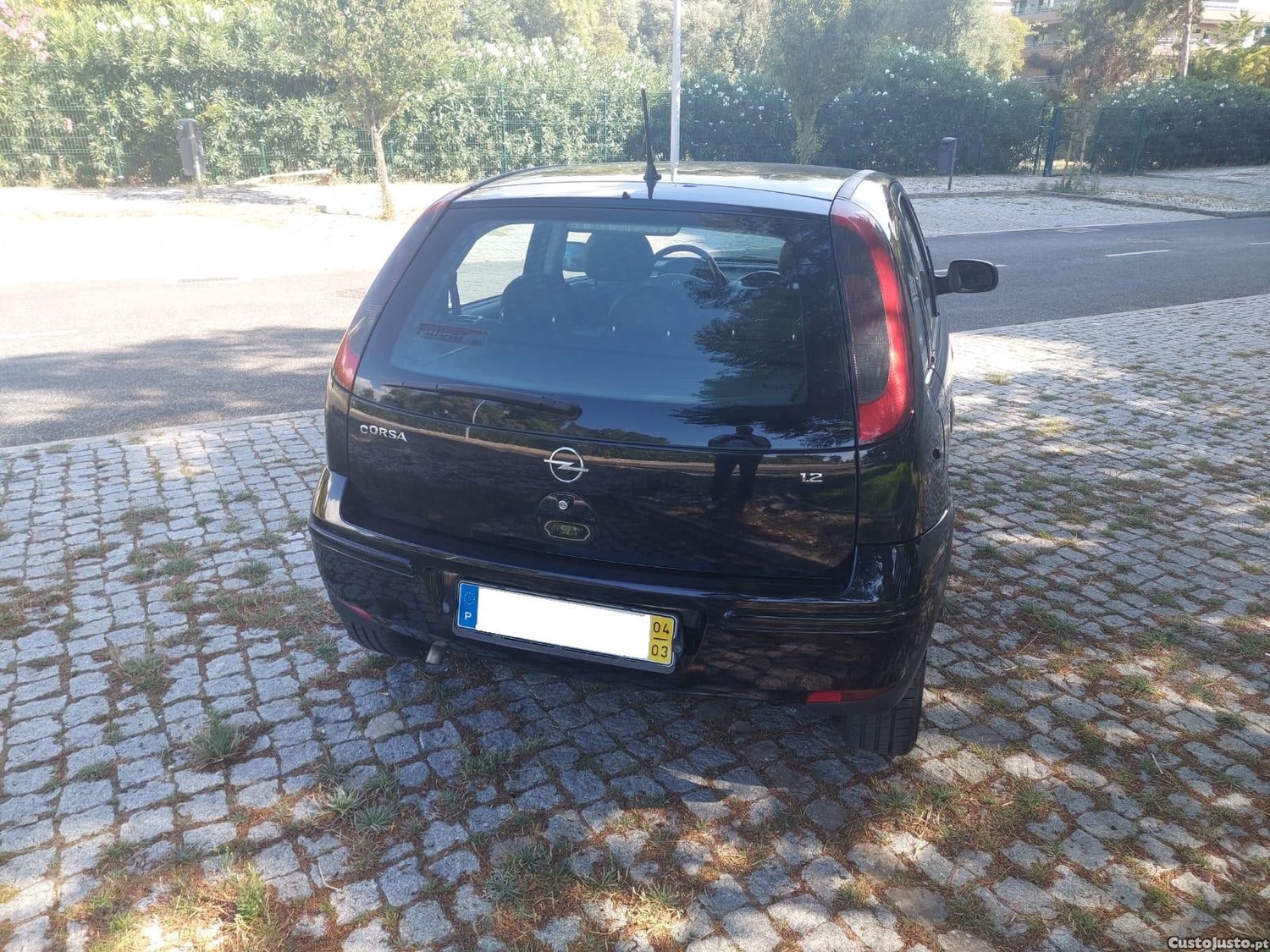 Opel Corsa 1.2 Enjoy Easytronic 5p - 04 — photo 2