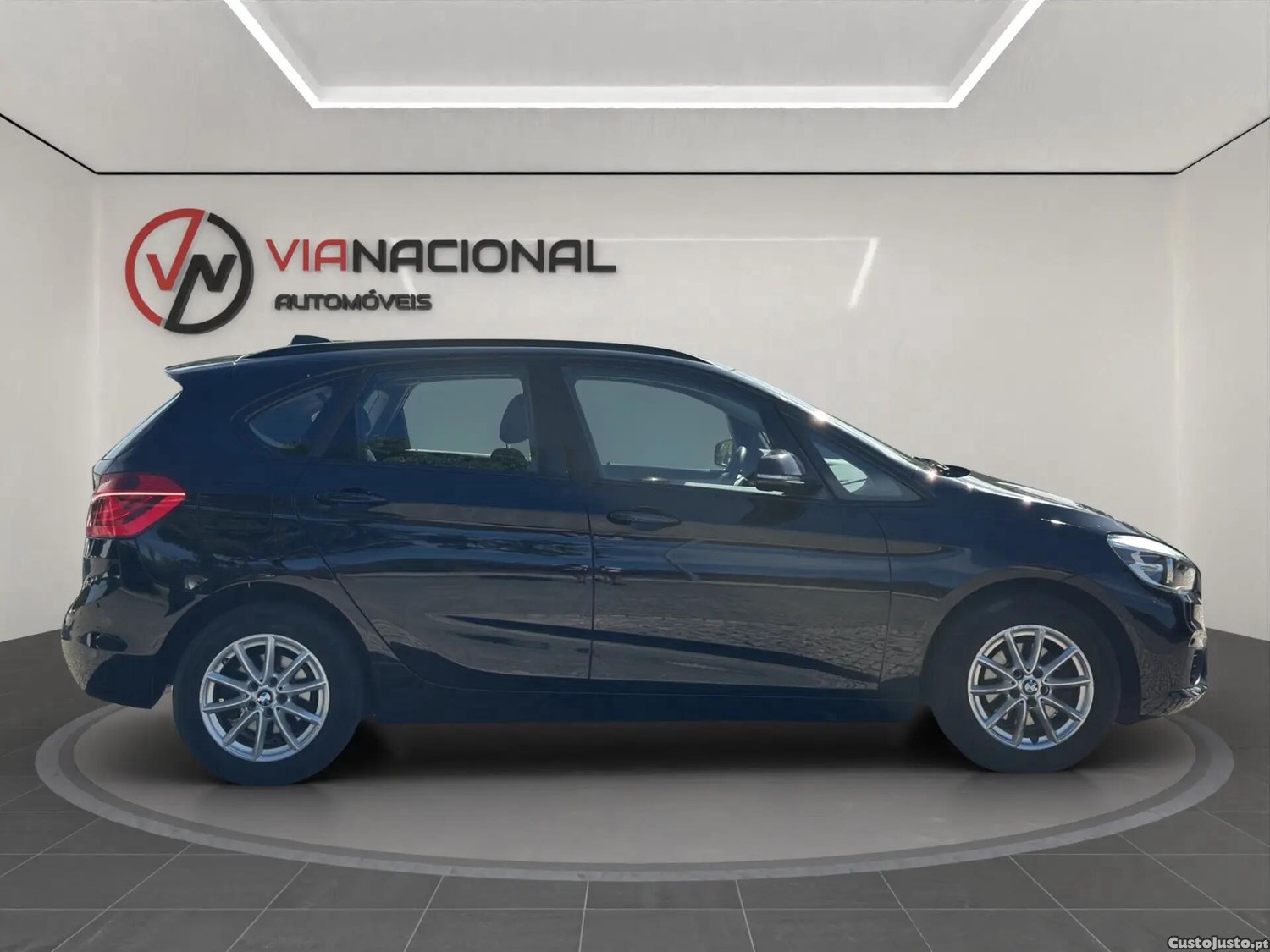 BMW 216 Active Tourer d Advantage - 15 — photo 4