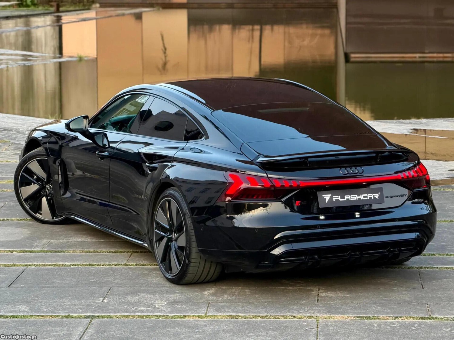 Audi e-tron quattro — fotografia 3