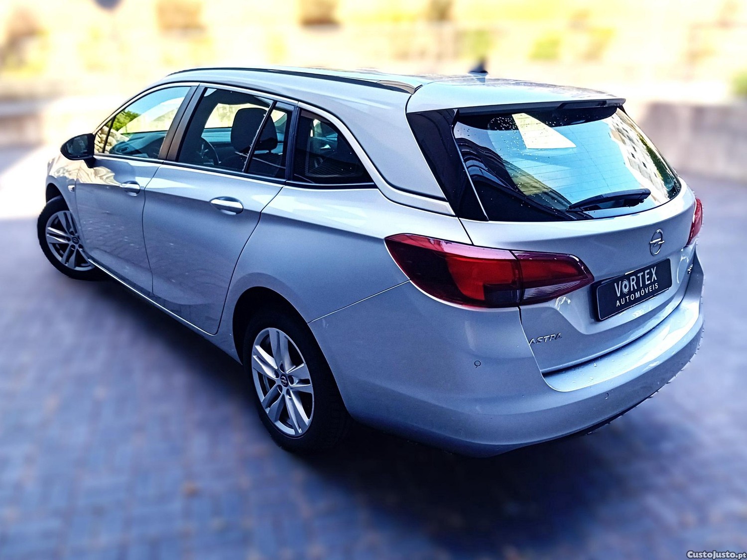 Opel Astra Sports Tourer 1.6 CDTI Business Edition S/S — fotografia 15
