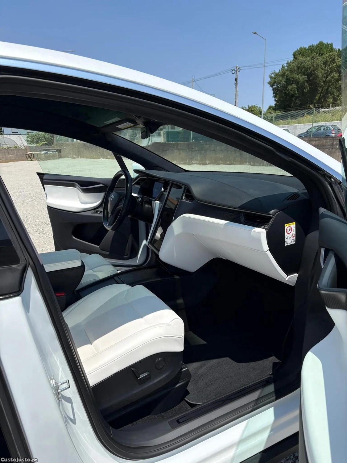 Tesla Model X 100D — fotografia 4