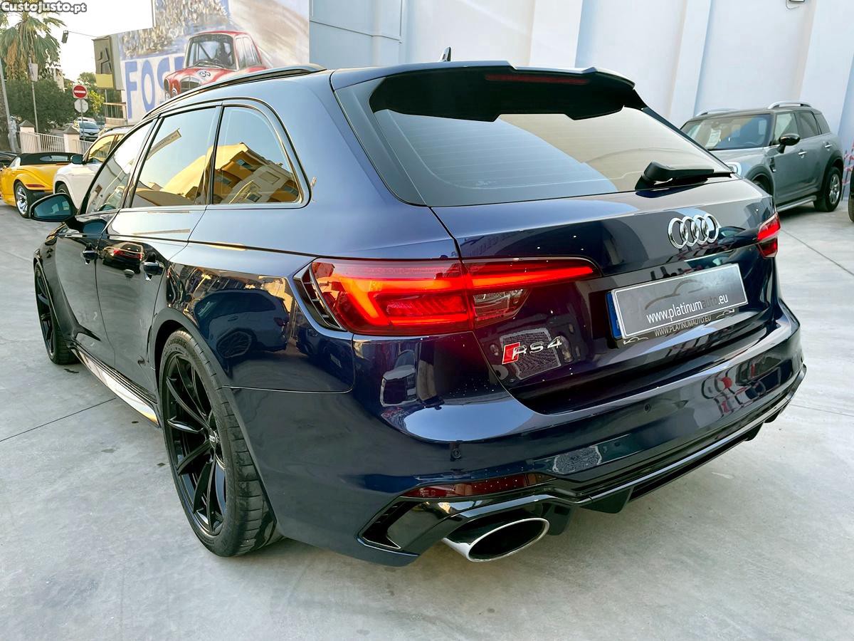 Audi A4 RS4 Avant 2.9 TFSI Quattro - 19 — photo 5