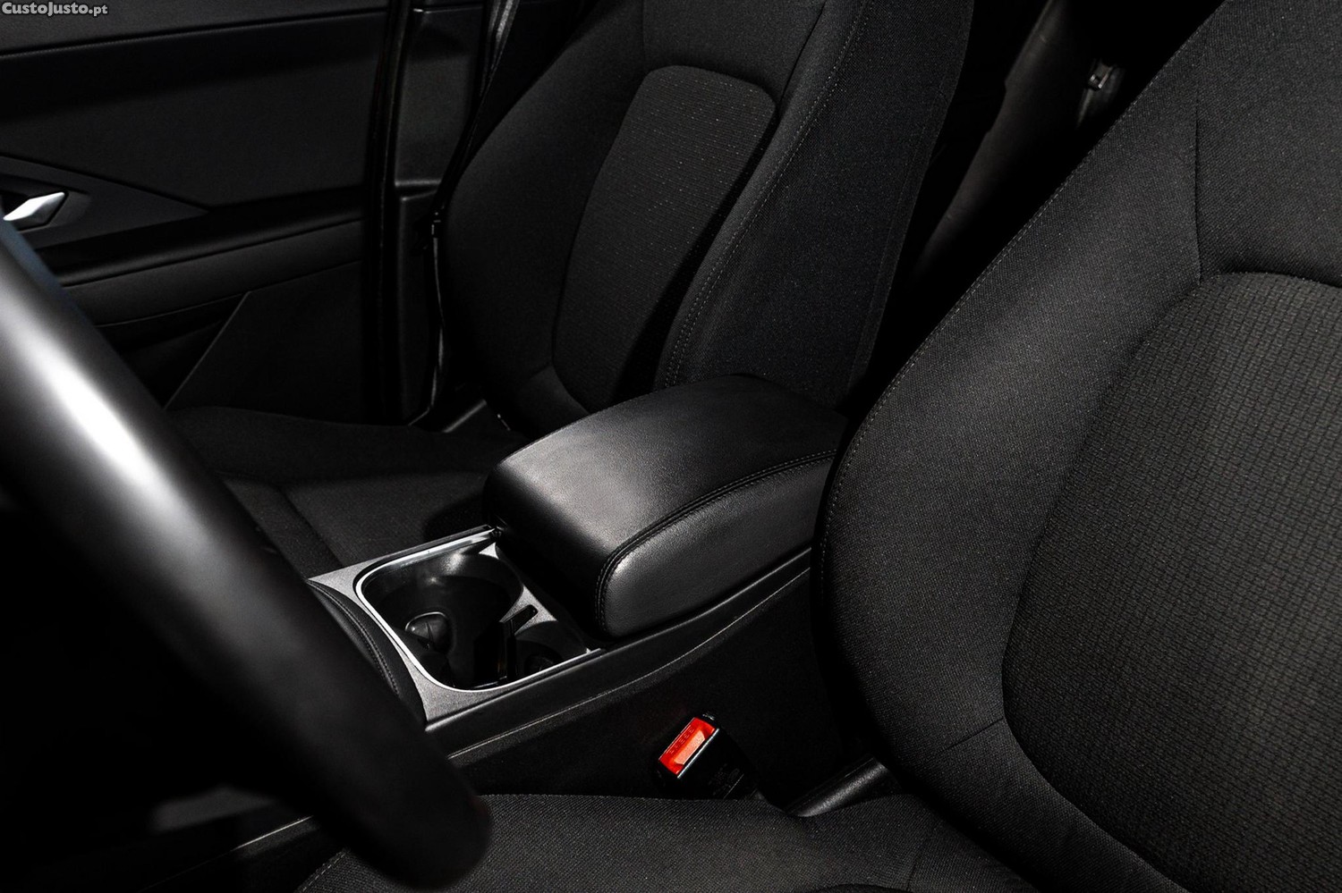 Jaguar E-Pace 2.0 P200 AWD Aut. — fotografia 3