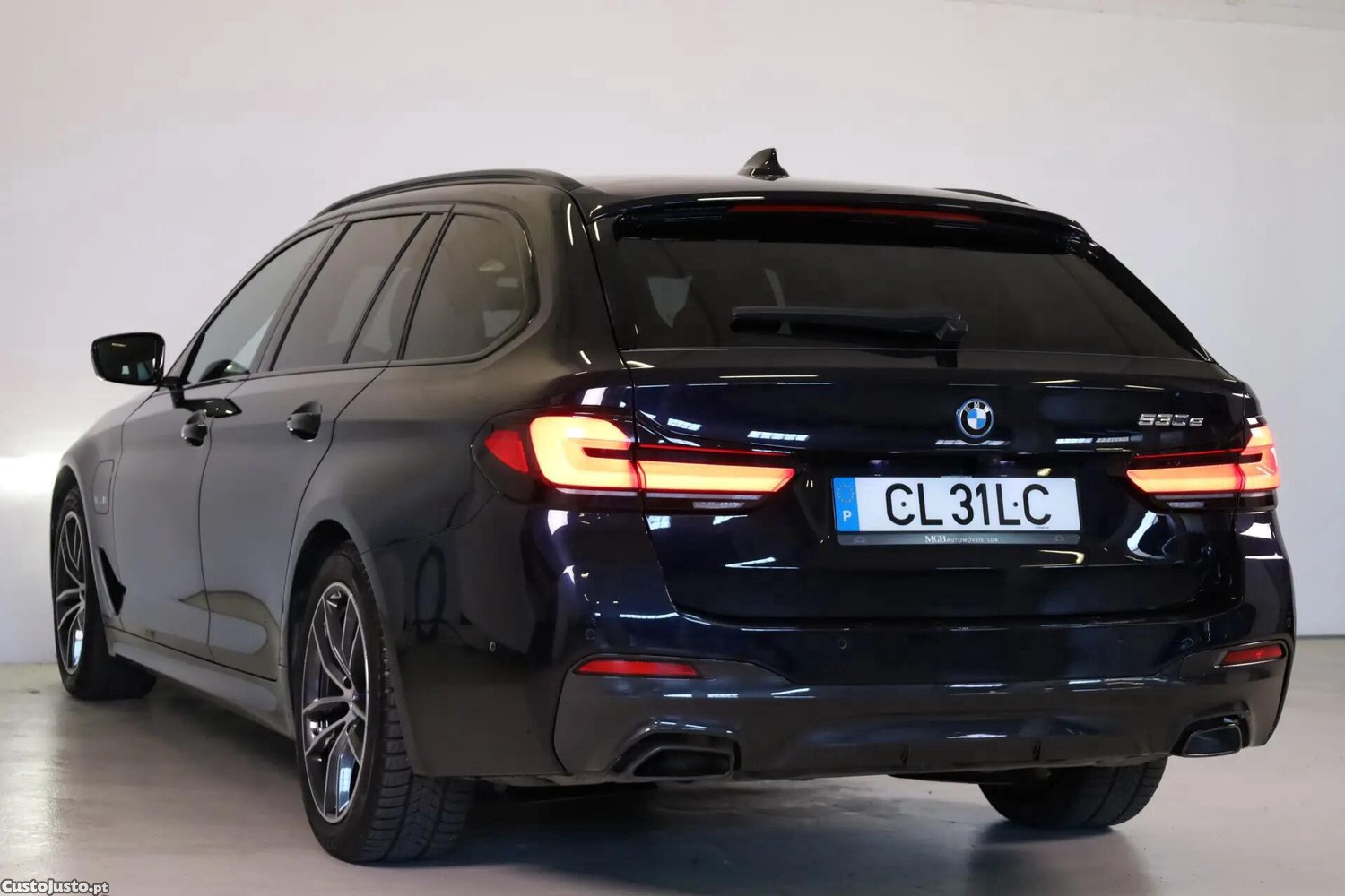 BMW 530 e Pack Desportivo M - 23 — photo 4