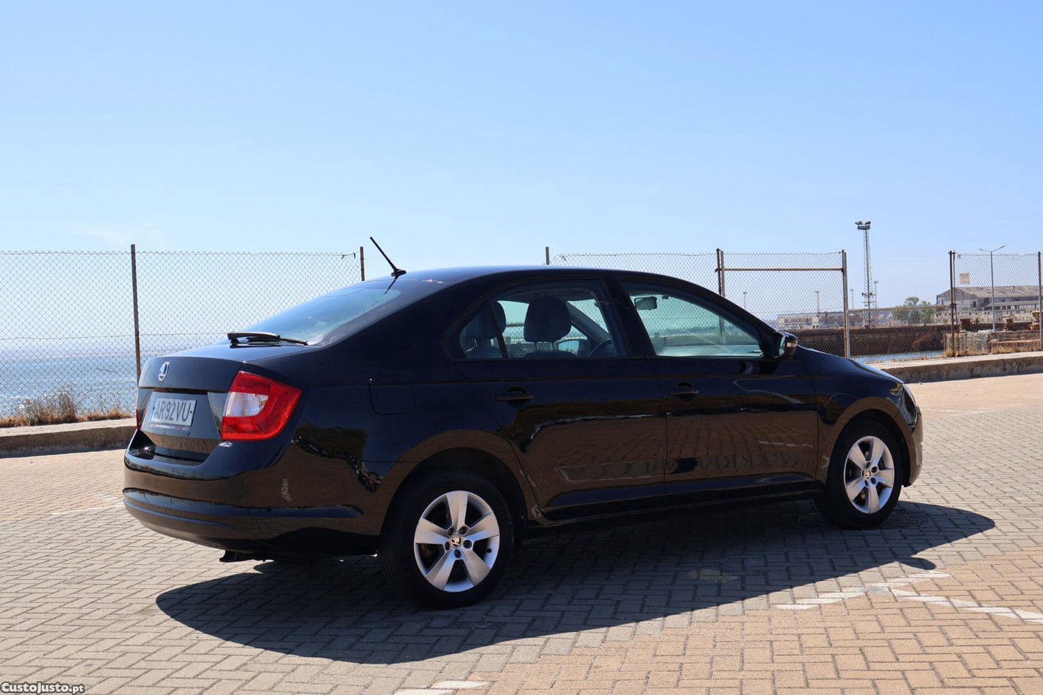 Skoda Rapid 1.6 Tdi — fotografia 20
