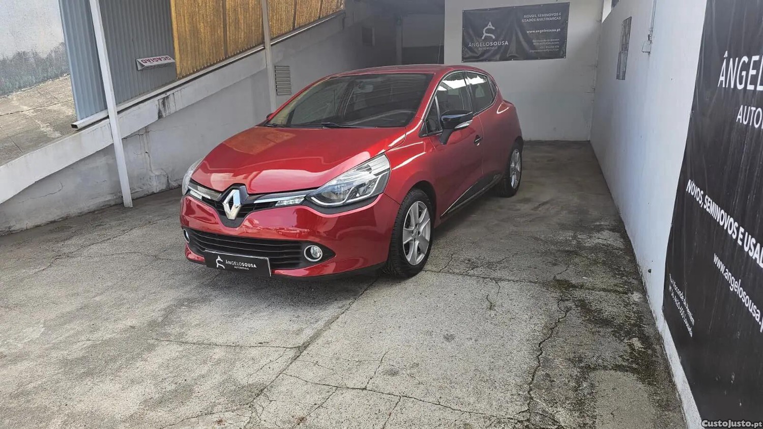 Renault Clio 0.9 TCE Dynamique S - 14 — photo 4