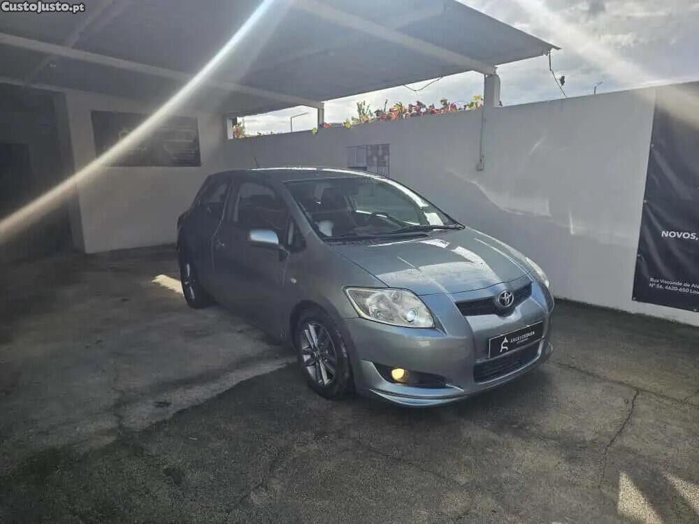Toyota Auris 1.4 D-4D ACtive+AC - 08 — photo 3