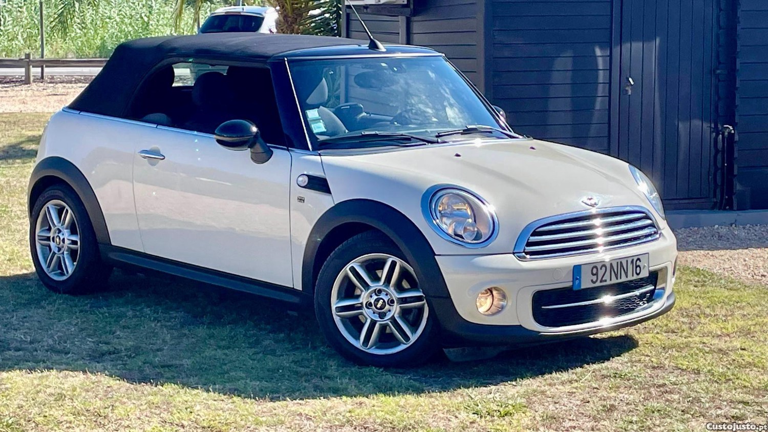 MINI Cabrio COOPER D - 13 — photo 2
