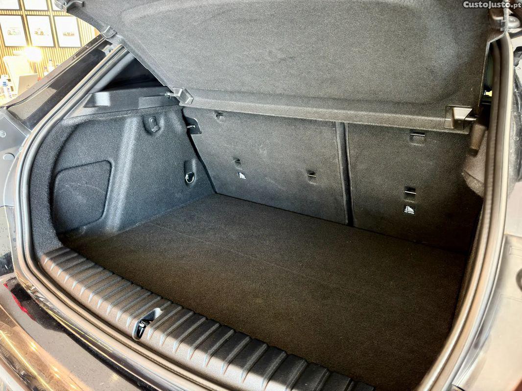 BMW 116 d Advantage Auto — fotografia 2