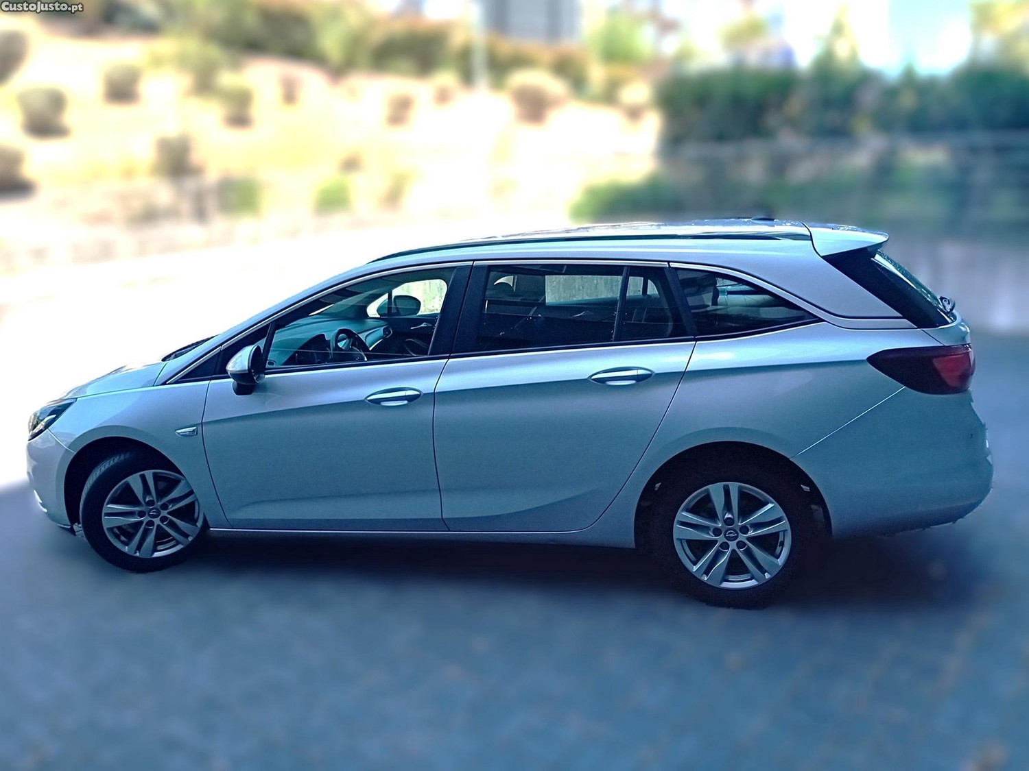 Opel Astra Sports Tourer 1.6 CDTI Business Edition S/S — fotografia 16