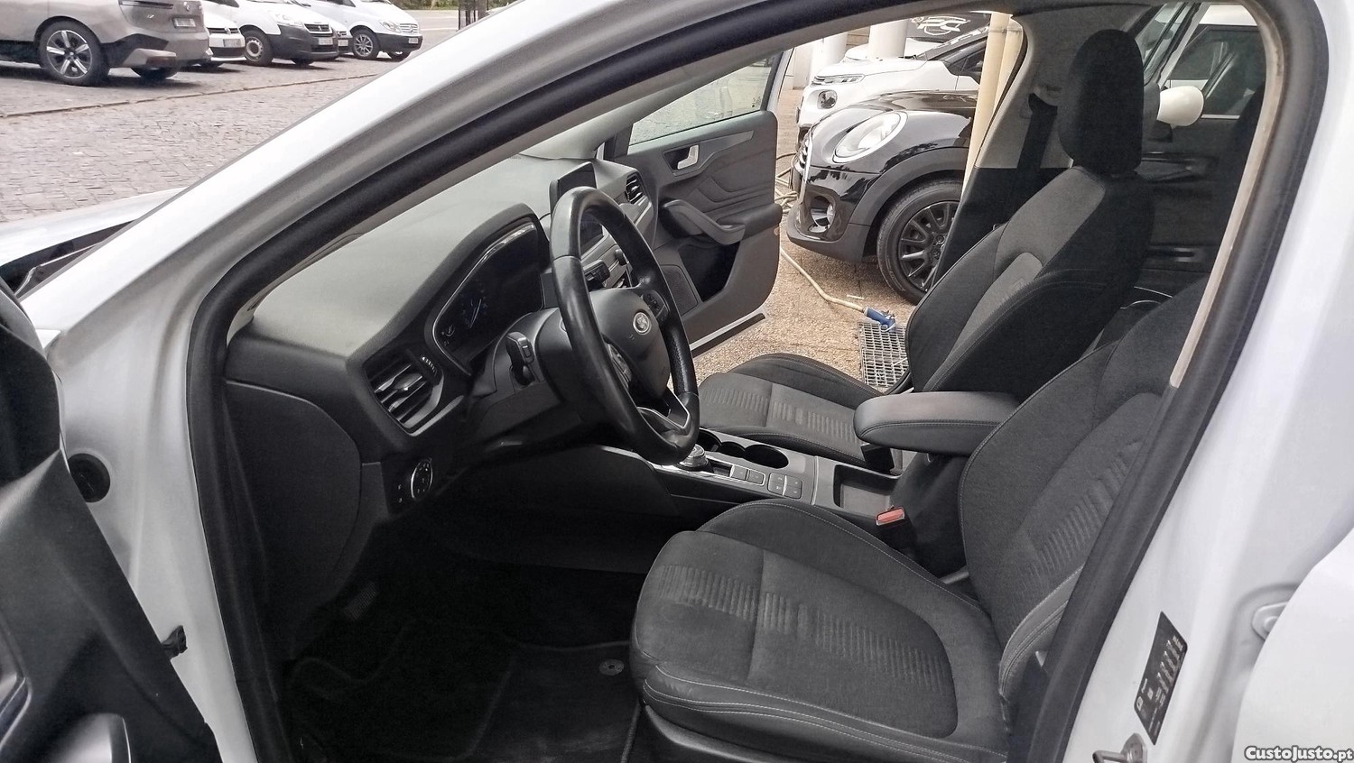 Ford Focus SW 1.5 TDCi Active Aut. — fotografia 8
