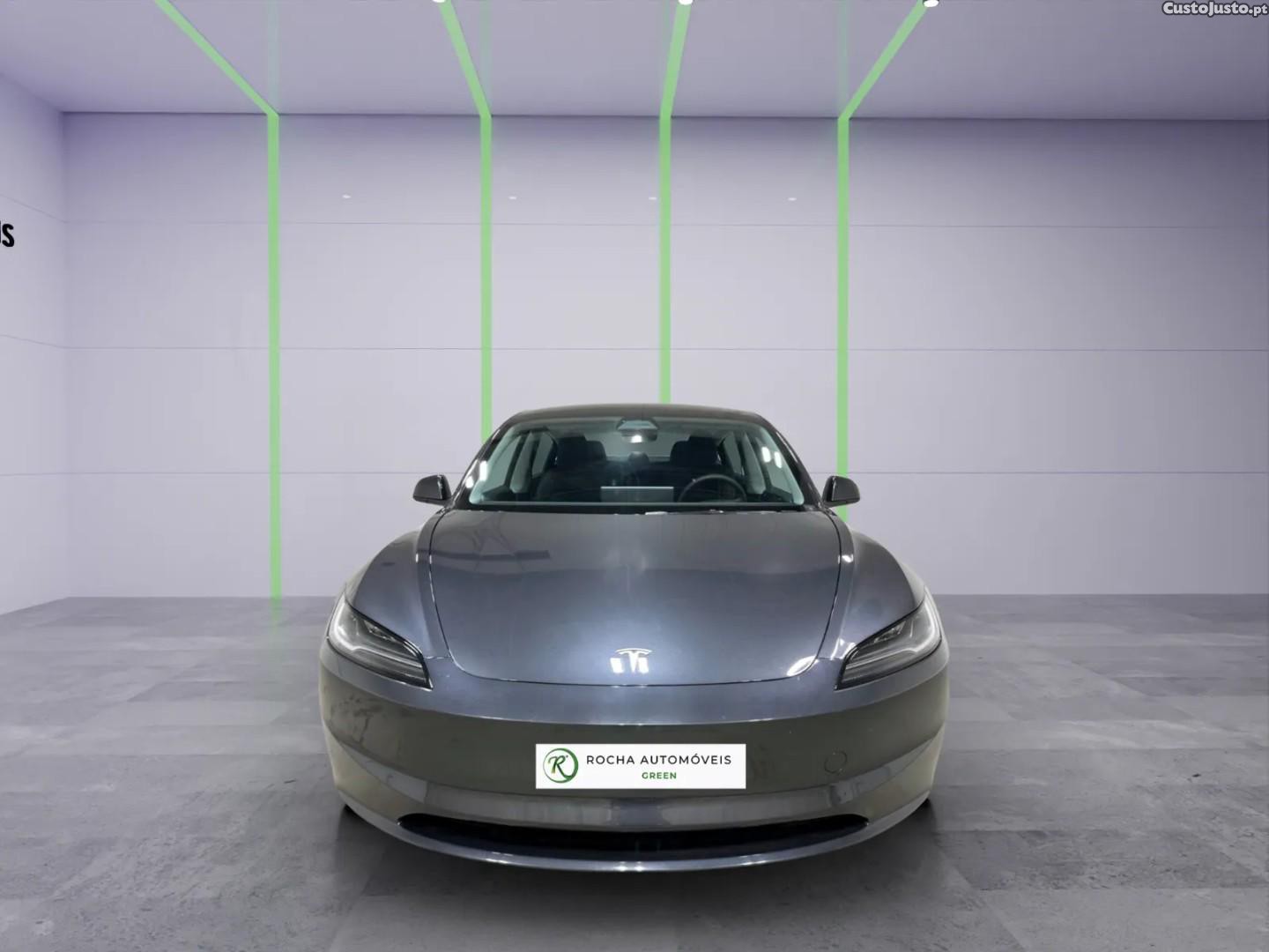 Tesla Model 3 Long-Range Dual Motor AWD — fotografia 7
