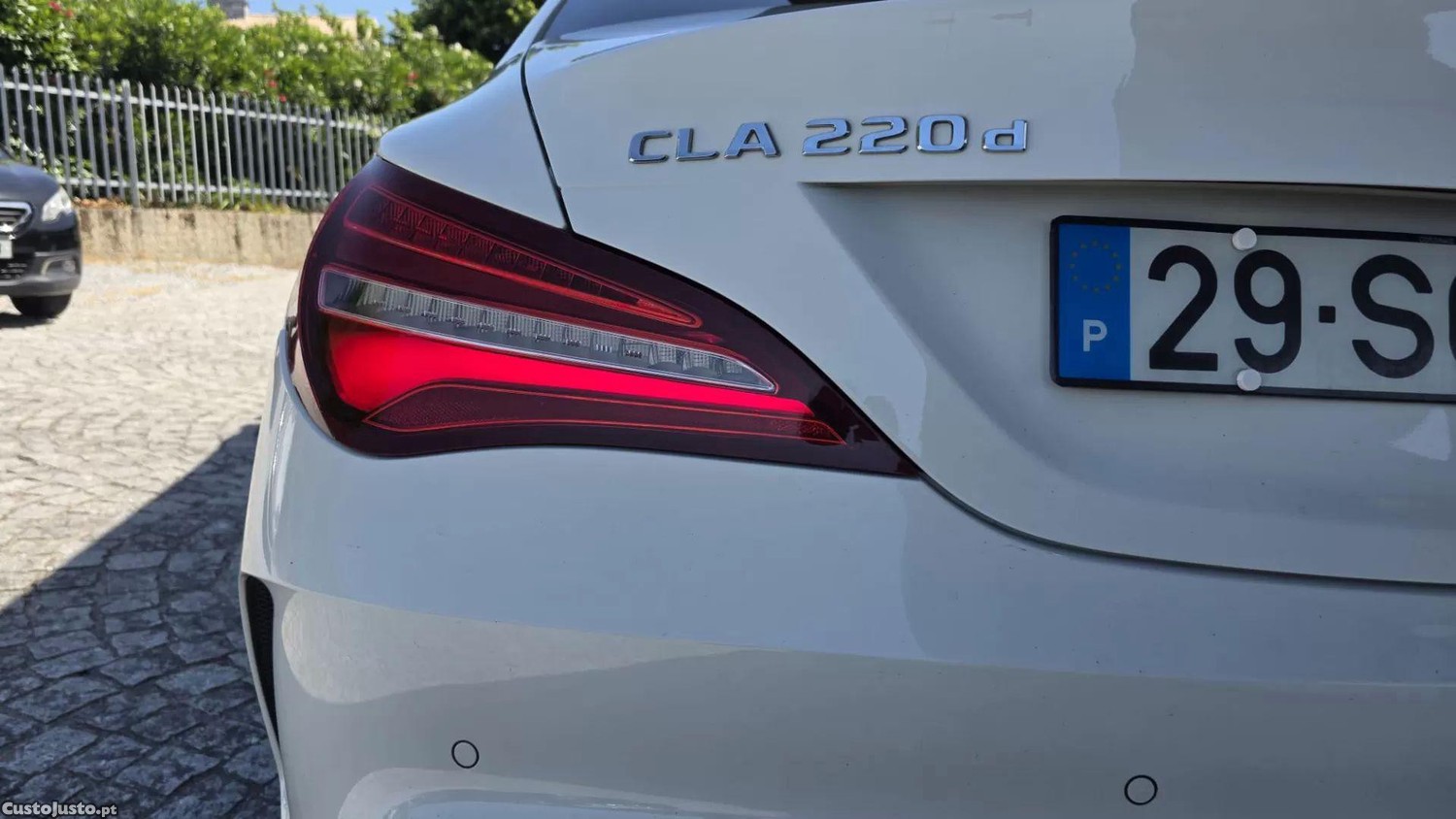 Mercedes-Benz CLA 220 Amg line d auto — fotografia 5