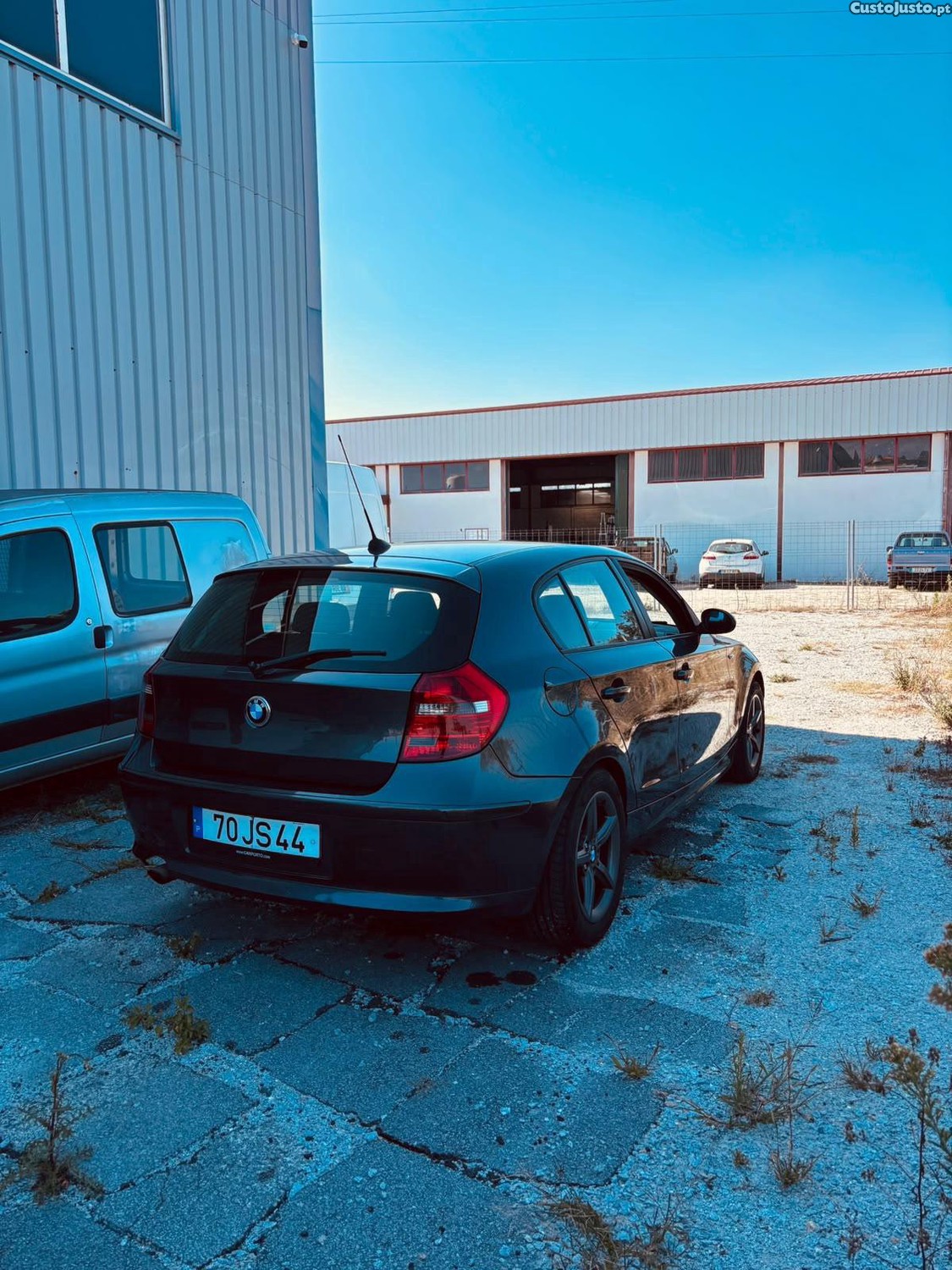 BMW 118 118d — photo 2