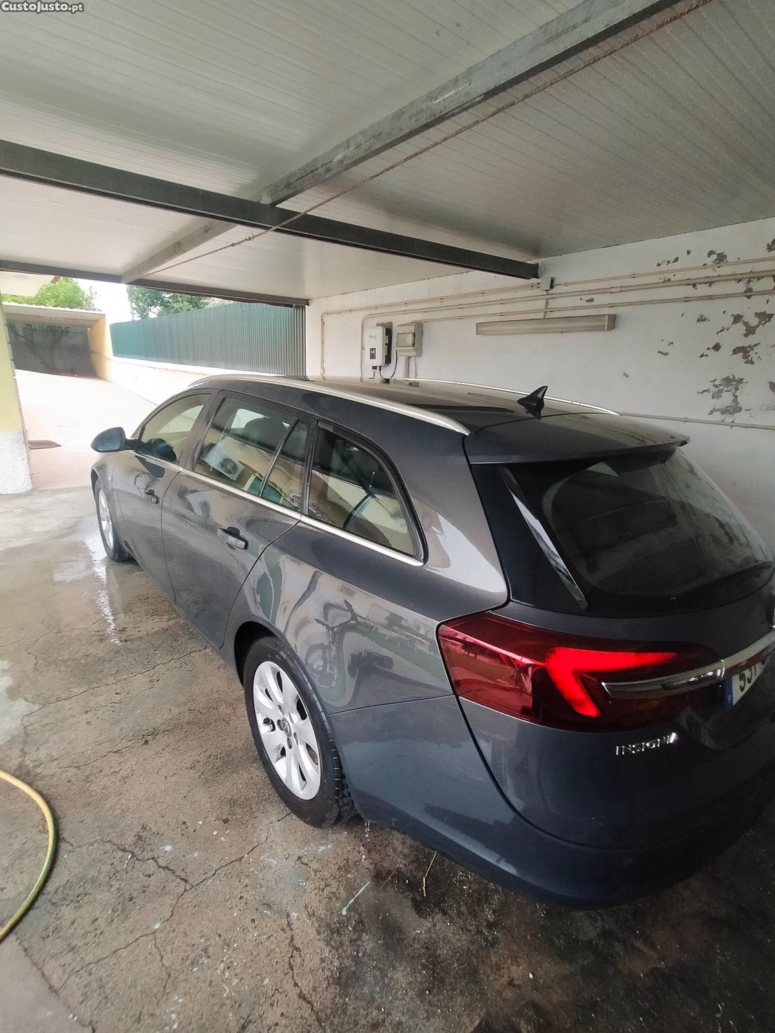 Opel Insignia Sports Tourer Sw — photo 4