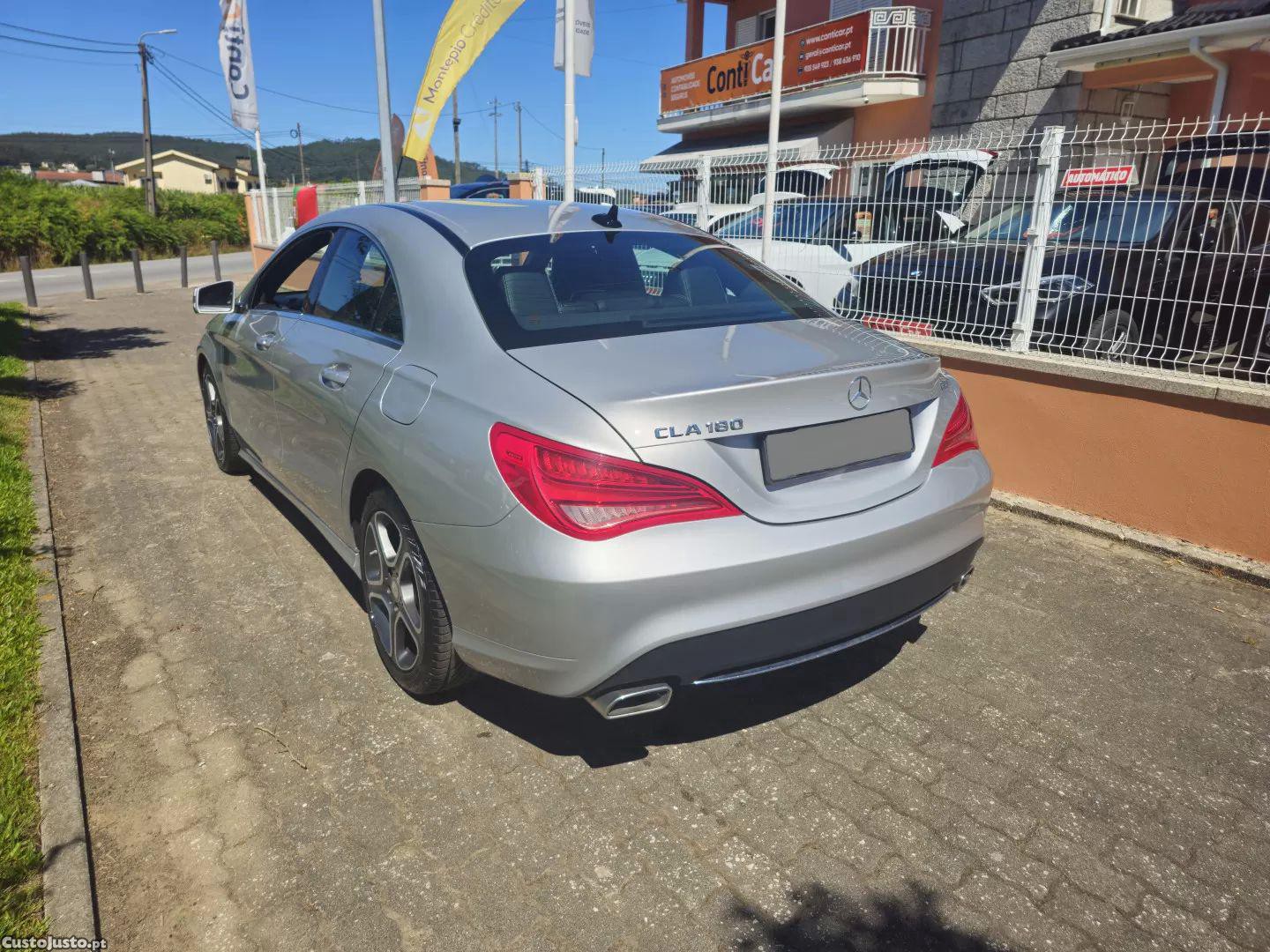 Mercedes-Benz CLA 180 D urban — fotografia 9