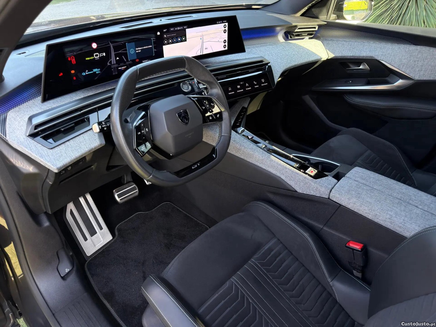 Peugeot e-3008 73 kWh GT - 24 — photo 2