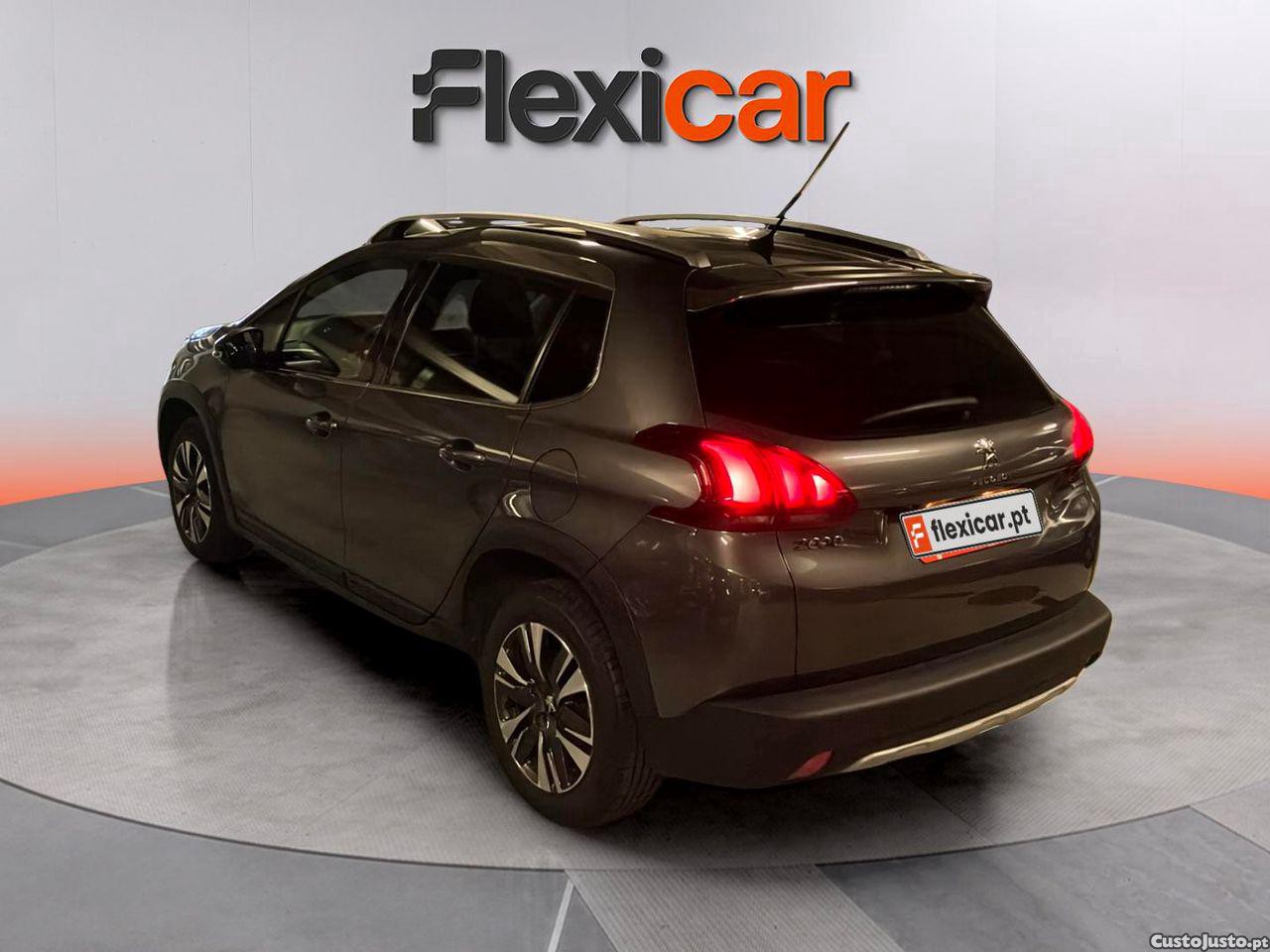 Peugeot 2008 PureTech 110 Stop&Start EAT6 Allure - 17 — photo 3