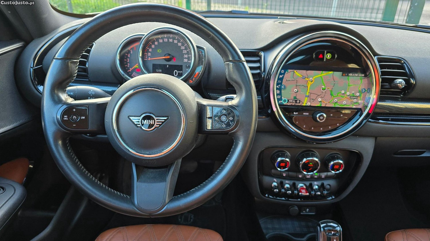 MINI Clubman Cooper D Auto — fotografia 17
