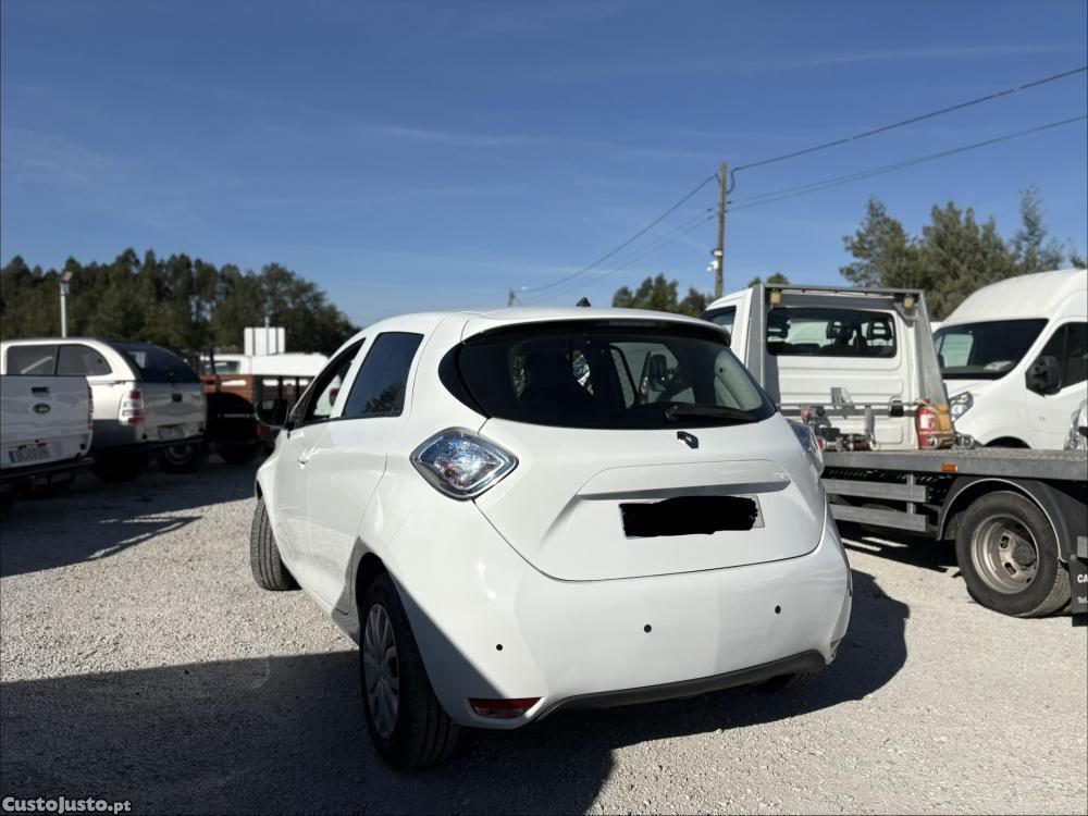 Renault Zoe (c/ Bateria) 22 kwh - 17 — photo 3