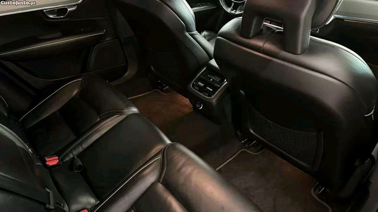 Volvo V90 D4 R-Design — fotografia 2