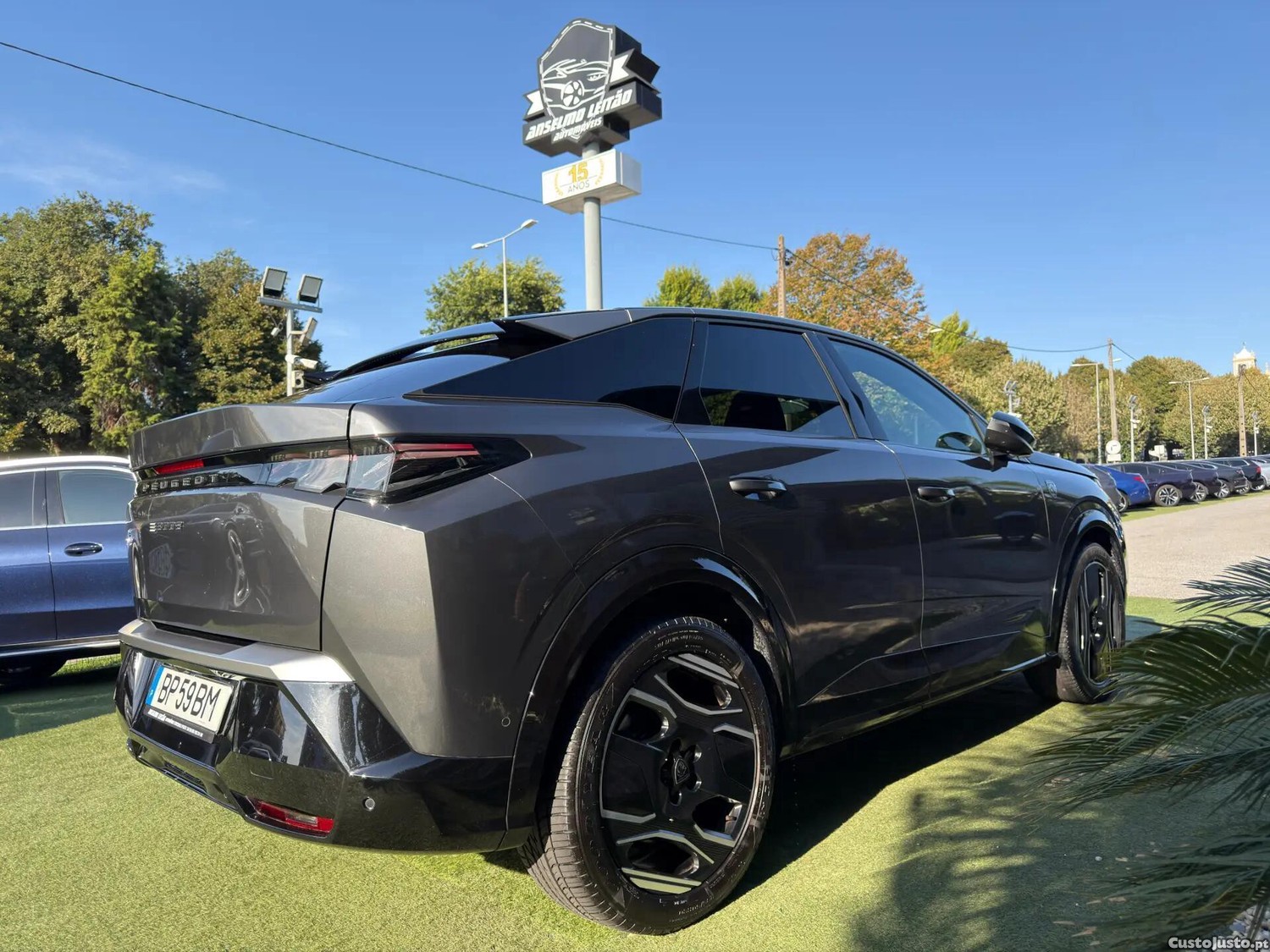 Peugeot e-3008 73 kWh GT - 24 — photo 4