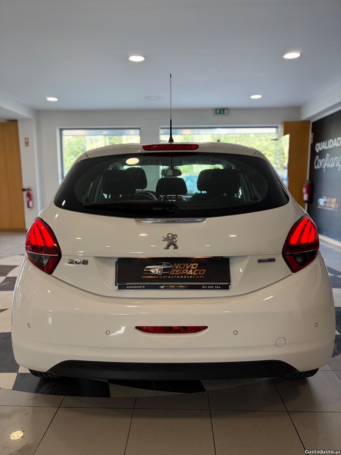 Peugeot 208 1.6 BlueHDi Allure - 16 — photo 2