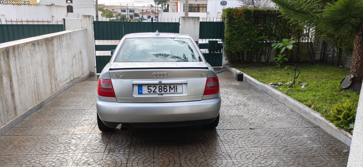 Audi A4 B5 — photo 5