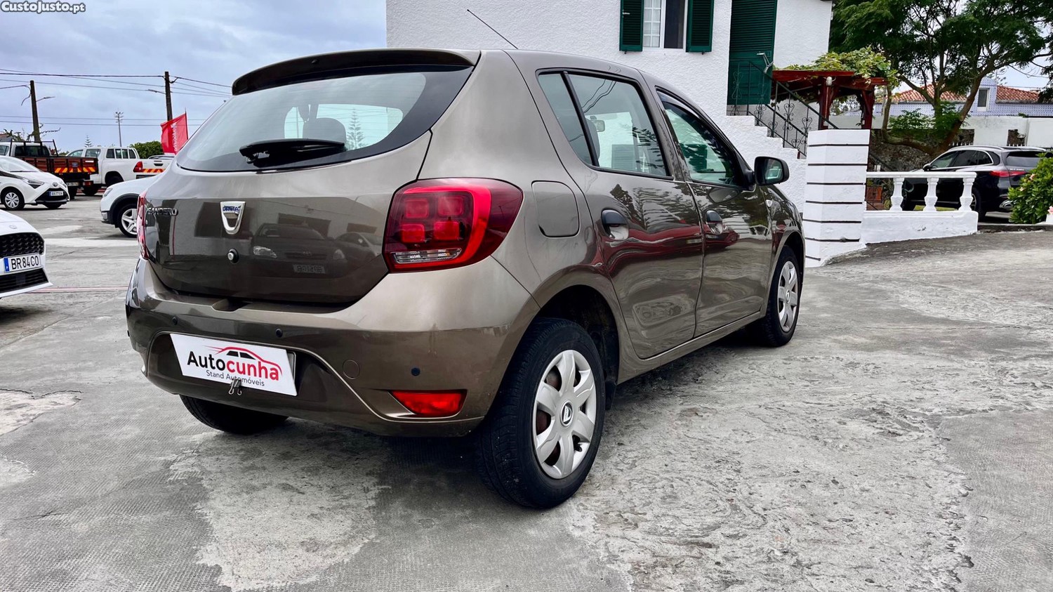 Dacia Sandero 1.0 SCe Essential — photo 4