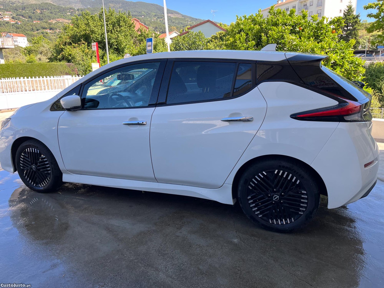 Nissan Leaf 100% ELÉTRICO 40KWs N-Connecta 150cv - Full Extras-Nacional-DEDUZ IVA - 25 — photo 3