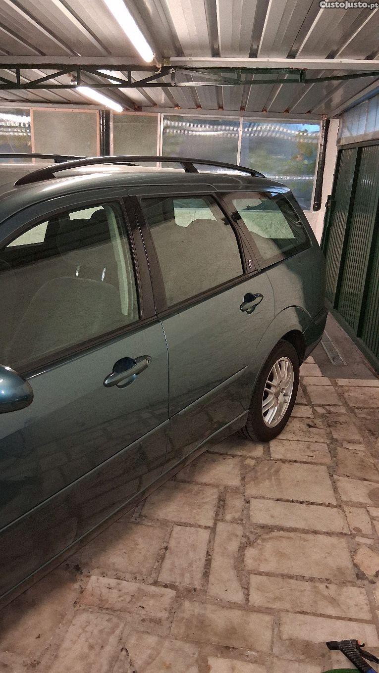 Ford Focus 1.8 tdci — photo 4