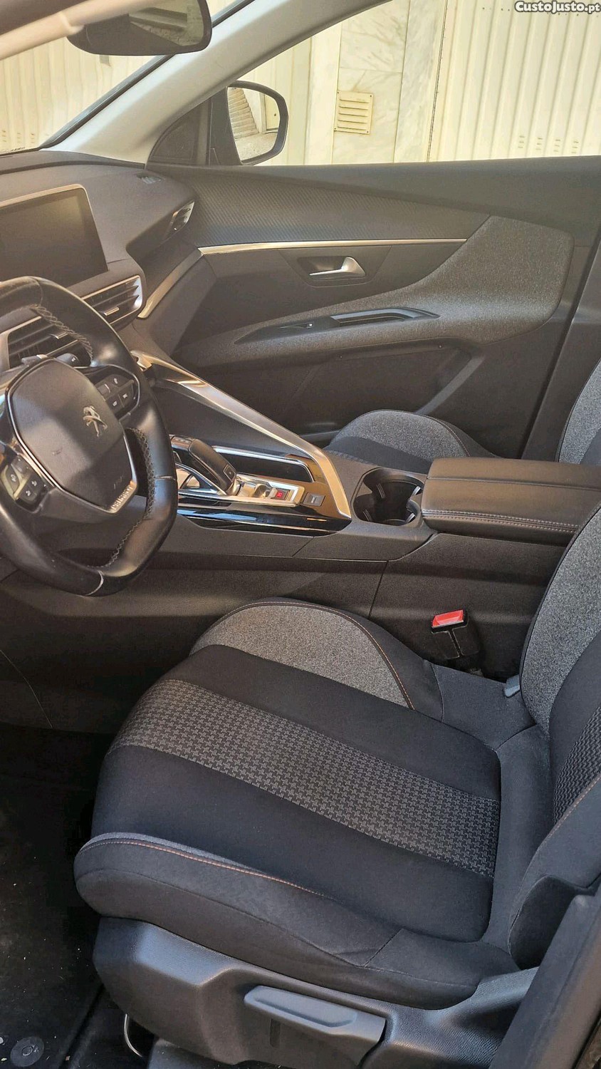 Peugeot 3008 1500 HD8 — photo 3