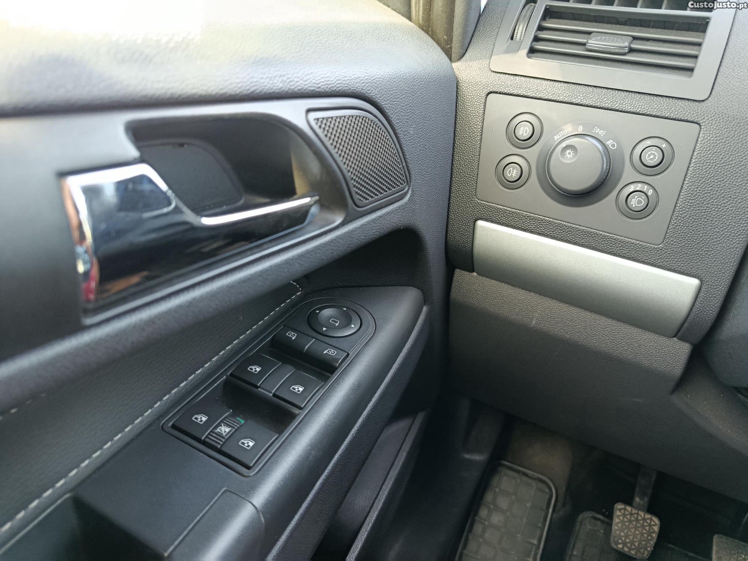 Opel Zafira 1.7 CDTI 125Cv - 10 — photo 3