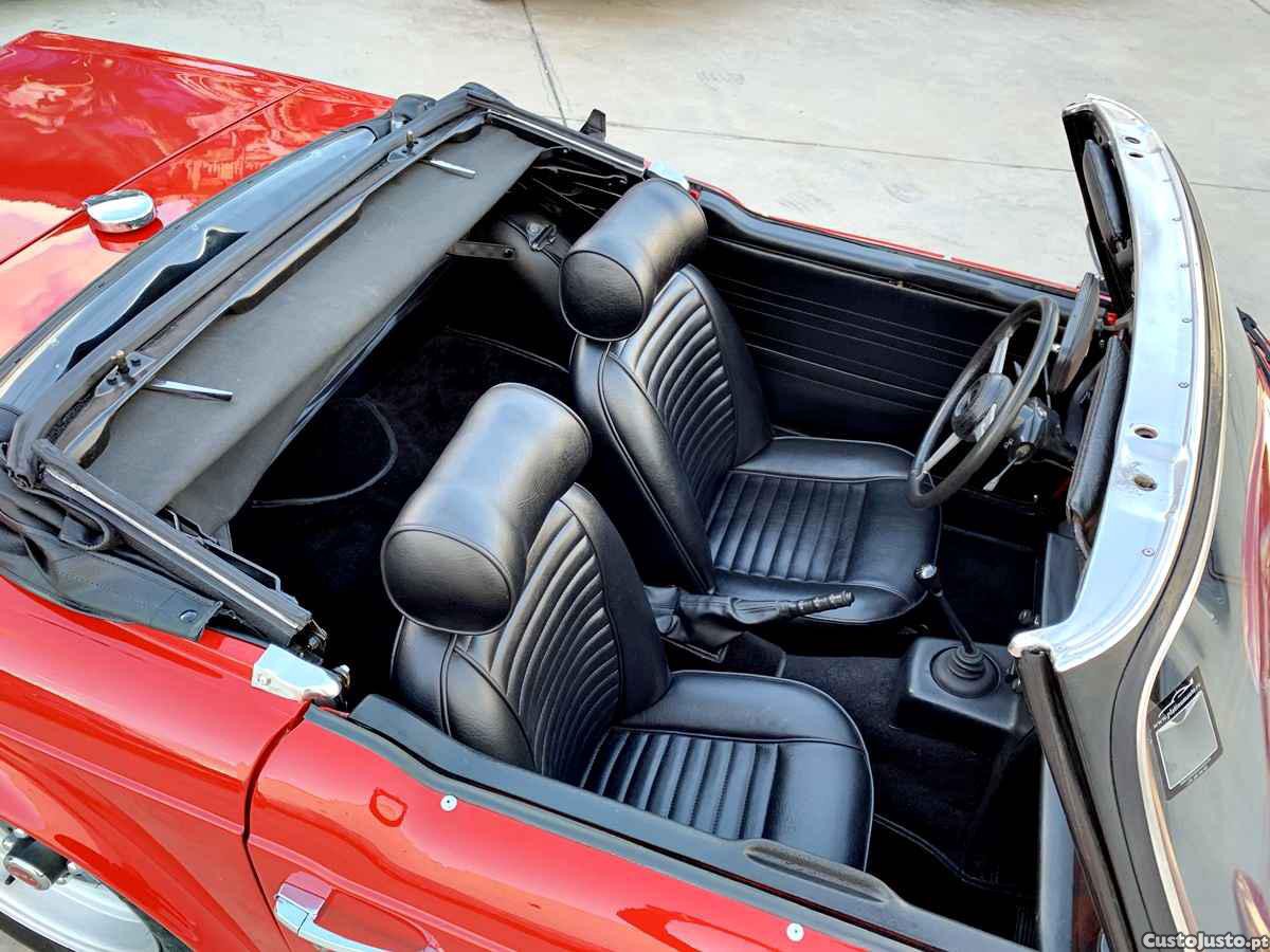 Triumph TR6 Restaurado — fotografia 15