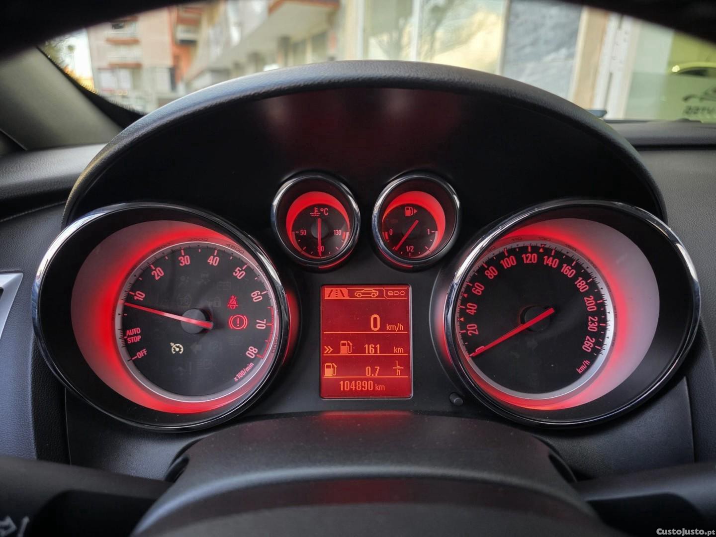 Opel Astra 1.6 T S/S J20 — fotografia 5
