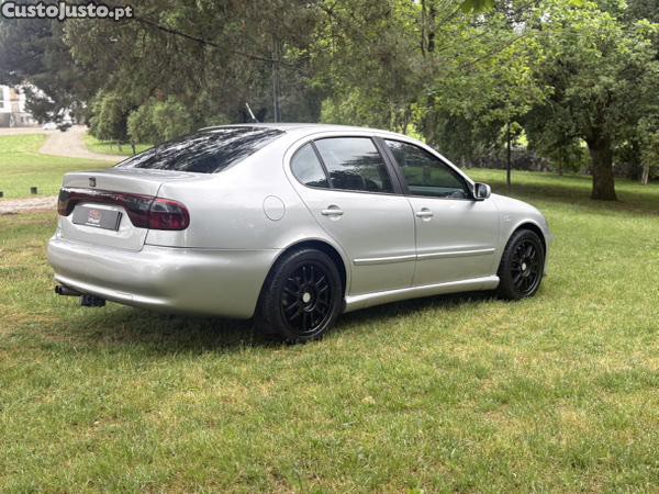 SEAT Toledo 1.9 Tdi 150cv cupra — fotografia 10