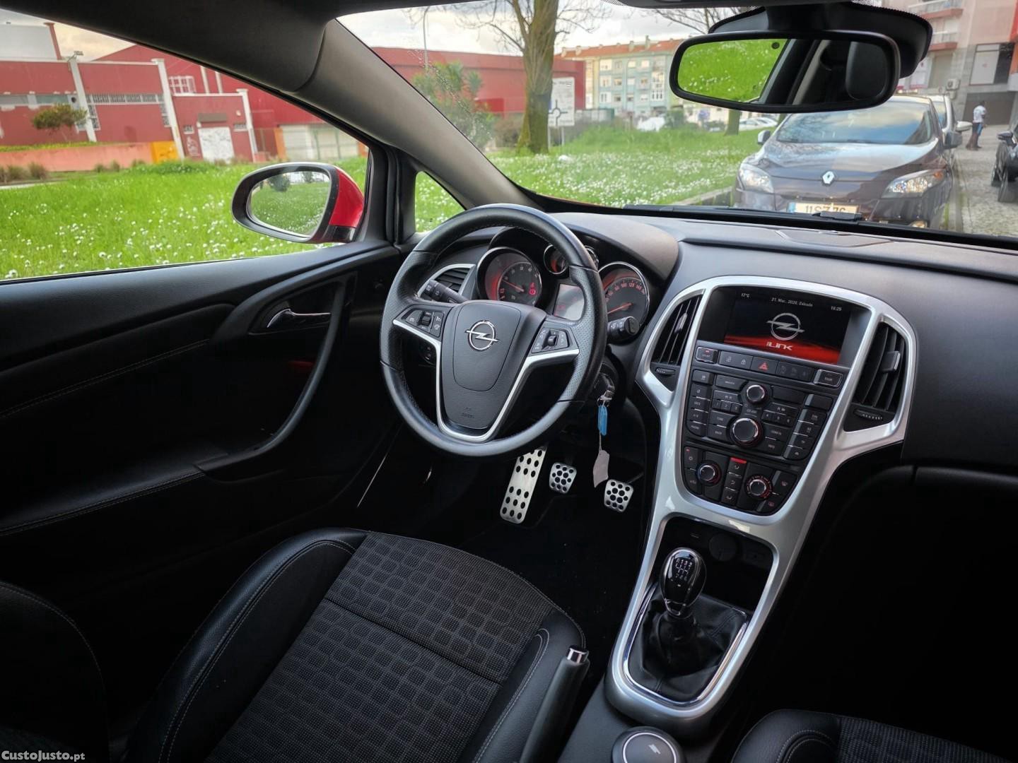 Opel Astra 1.6 T S/S J20 — fotografia 6