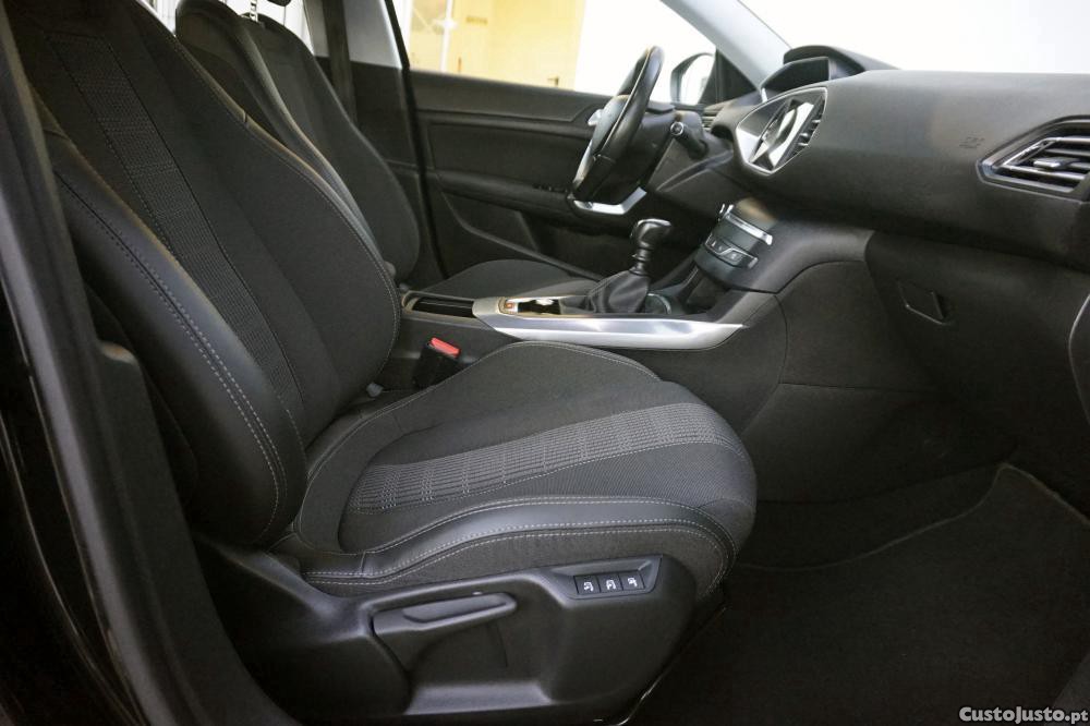 Peugeot 308 PureTech 110 Stop & - 21 — photo 5