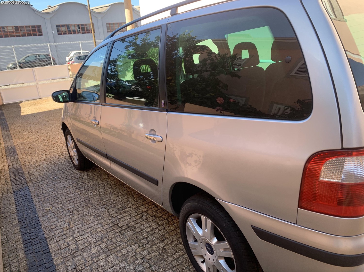 Ford Galaxy 1.9 tdi — photo 2