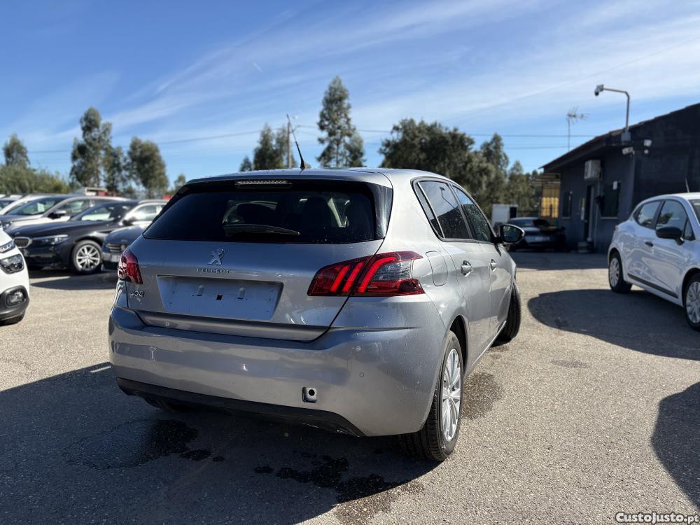 Peugeot 308 BlueHDi 130 EAT8 Sty - 20 — photo 4