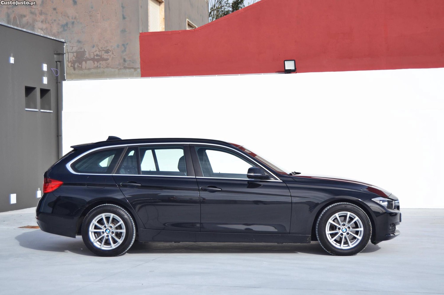 BMW 318 D Touring Auto - 97mil km - NACIONAL — fotografia 5